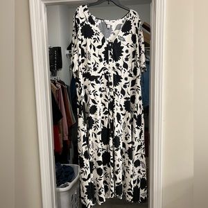 Ava & Viv Target Plus Size 3x black & white dress